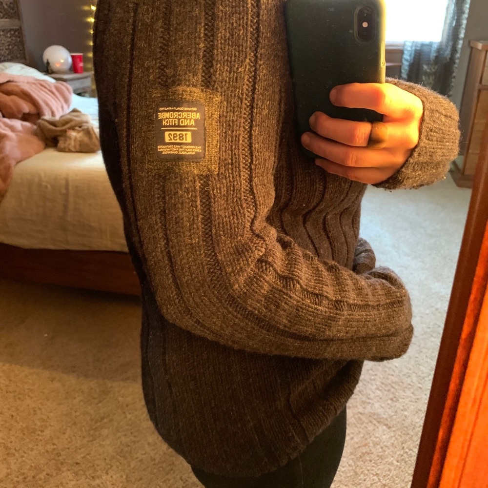 Vintage A&F Lambswool Turtleneck Sweater - Picture 4 of 6